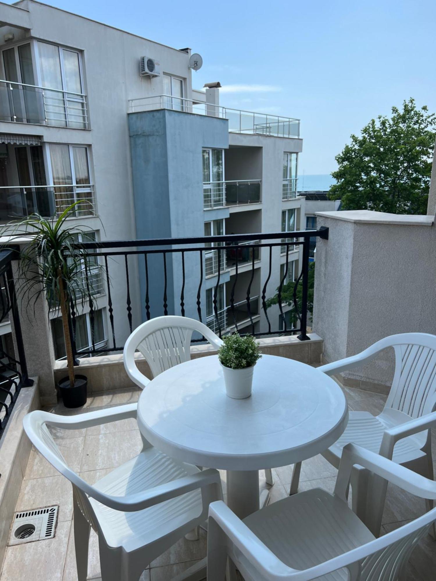 Antorini Apartments Sveti Vlas Luaran gambar