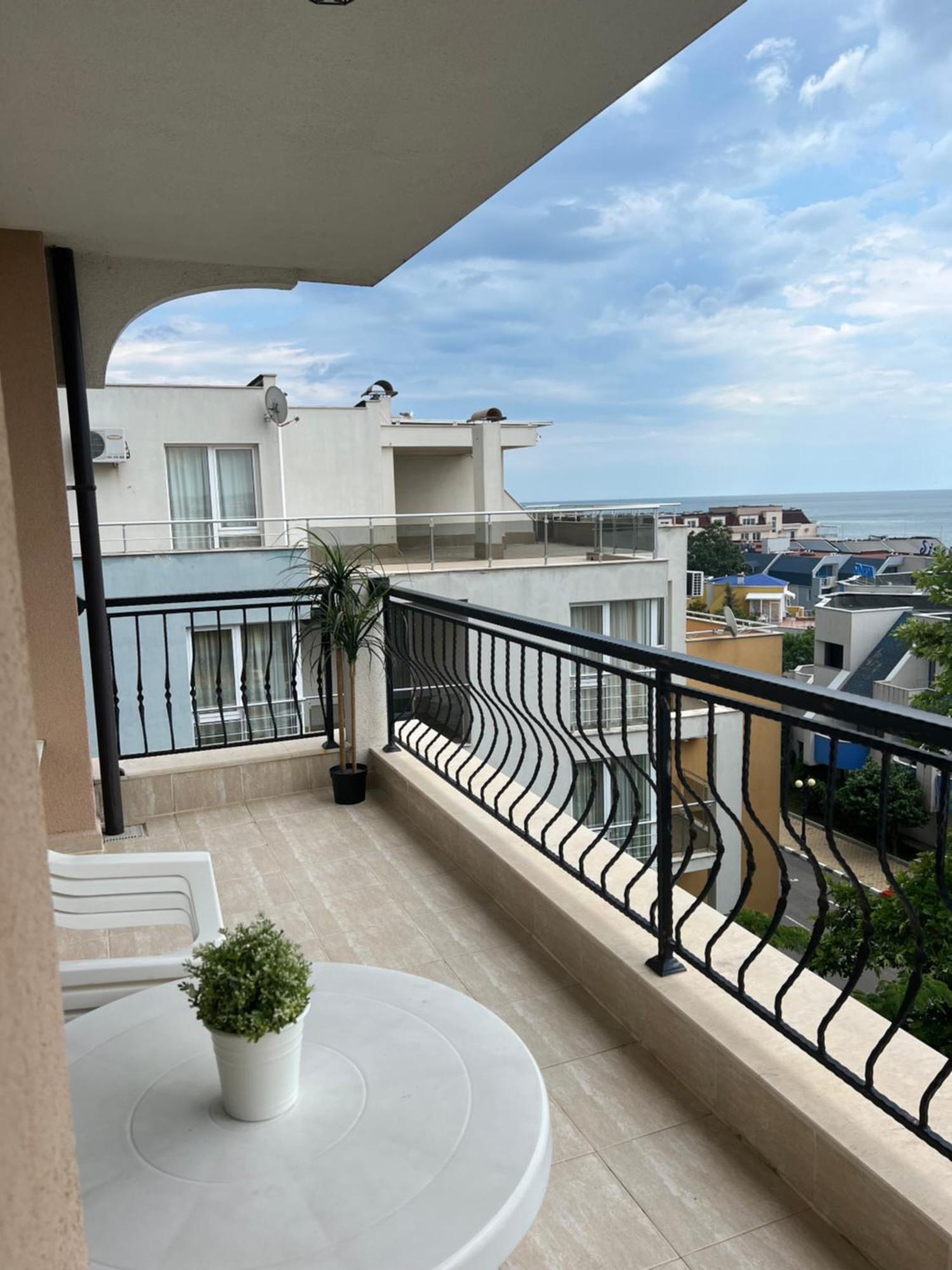 Antorini Apartments Sveti Vlas Luaran gambar