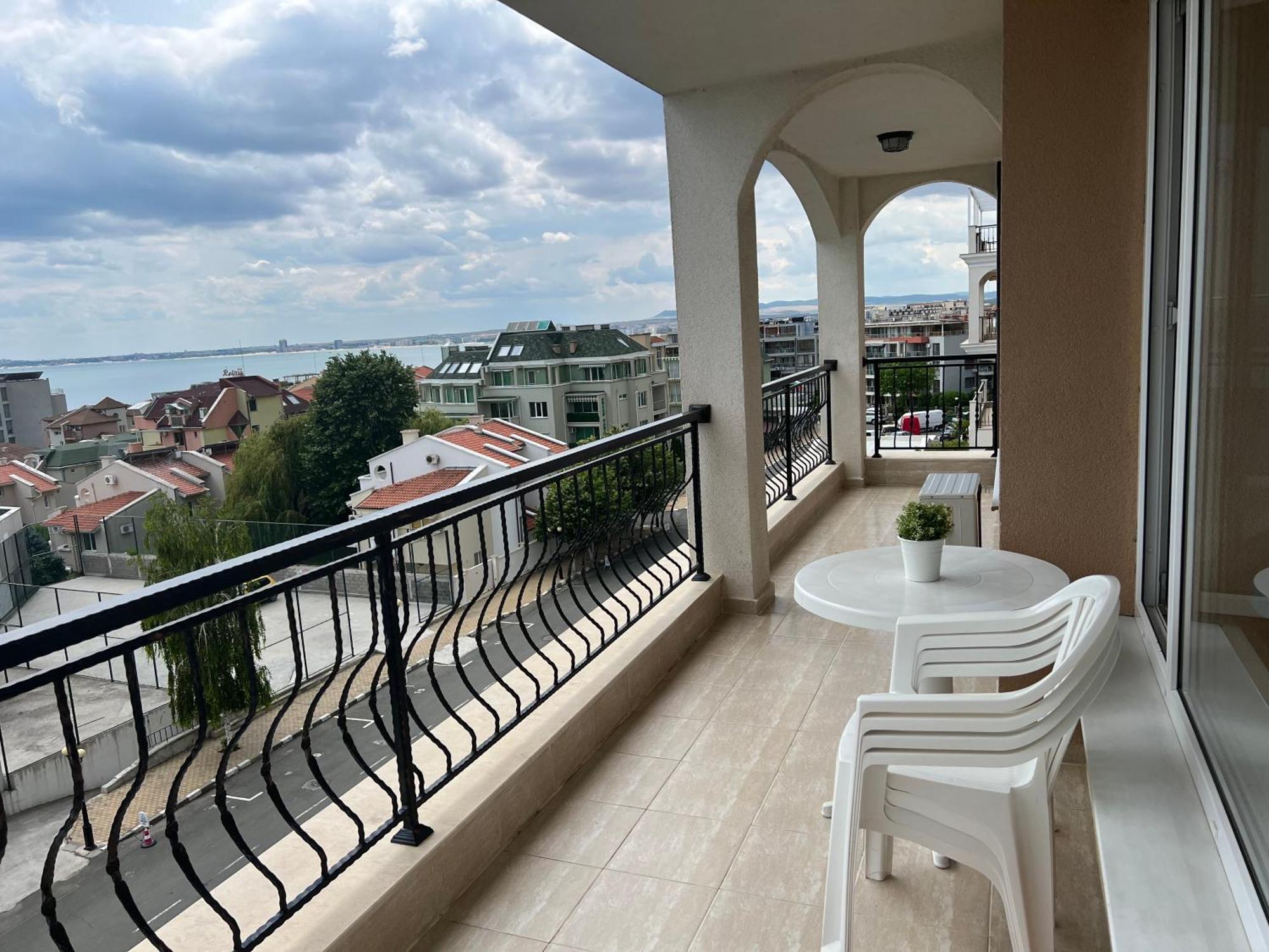 Antorini Apartments Sveti Vlas Luaran gambar
