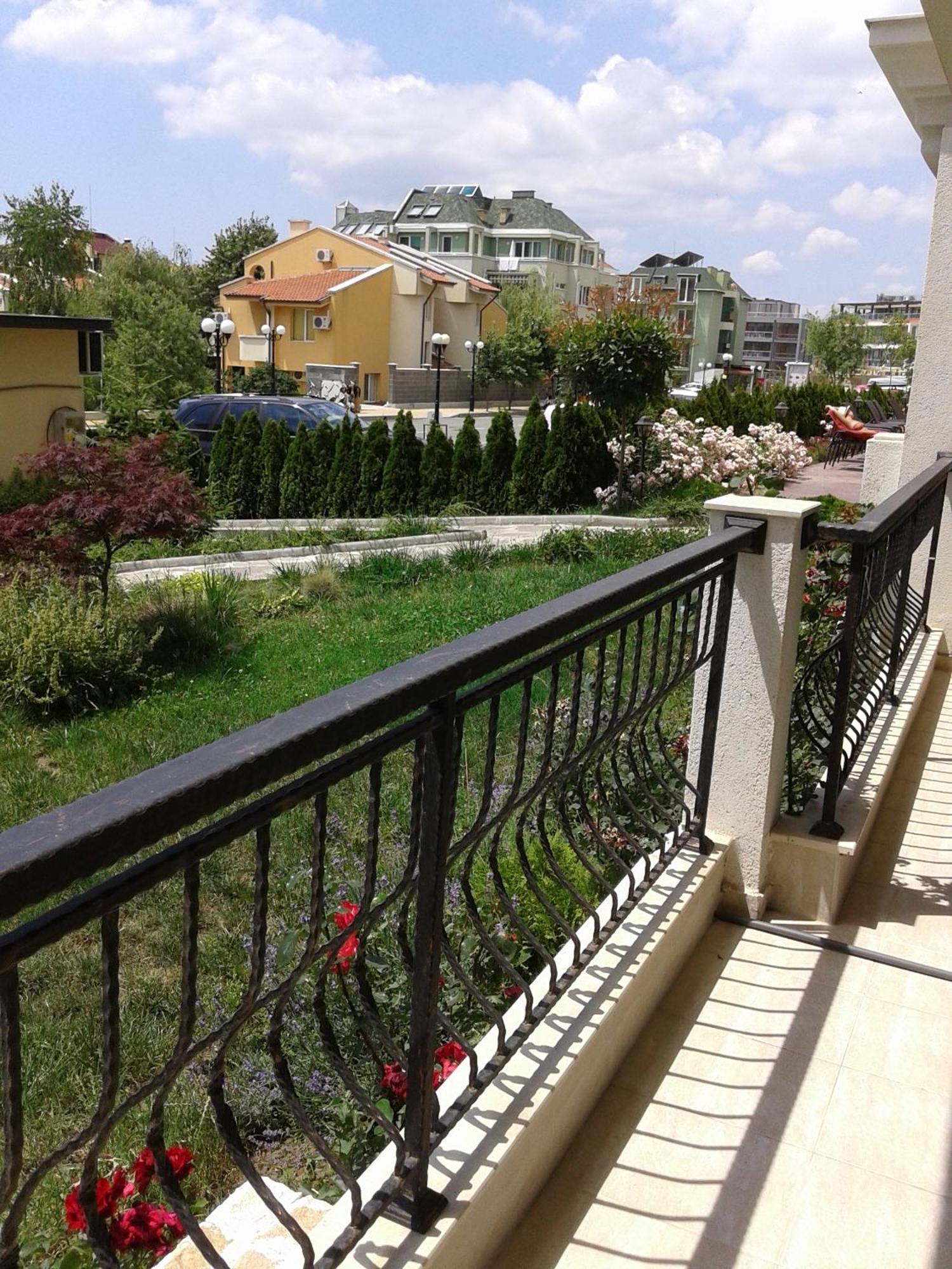 Antorini Apartments Sveti Vlas Bilik gambar