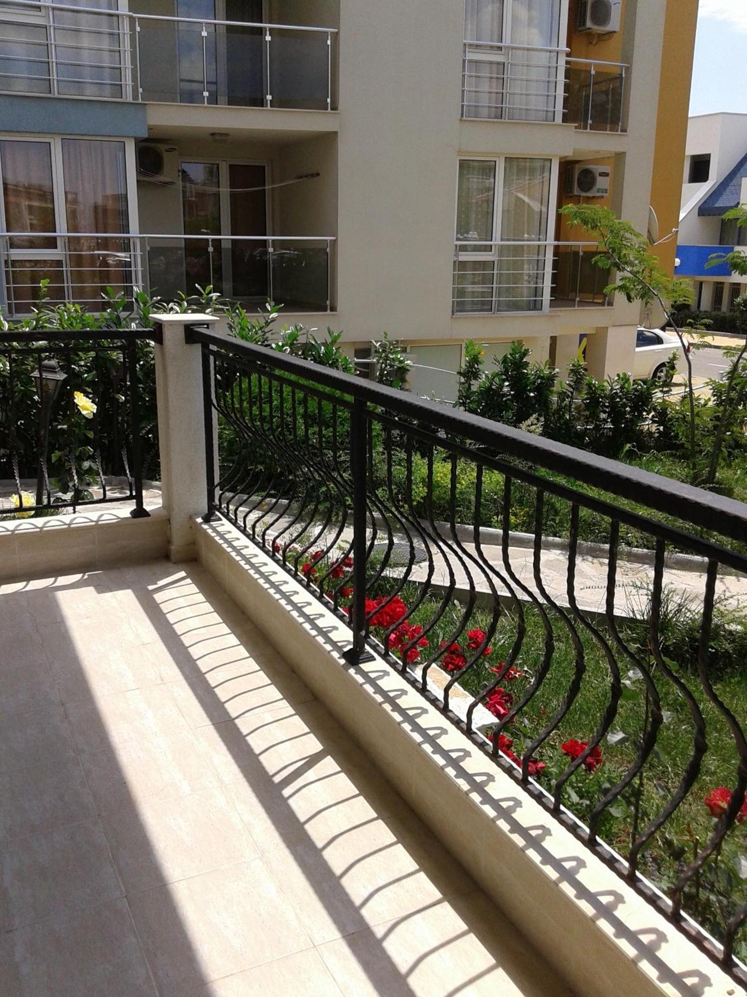 Antorini Apartments Sveti Vlas Bilik gambar