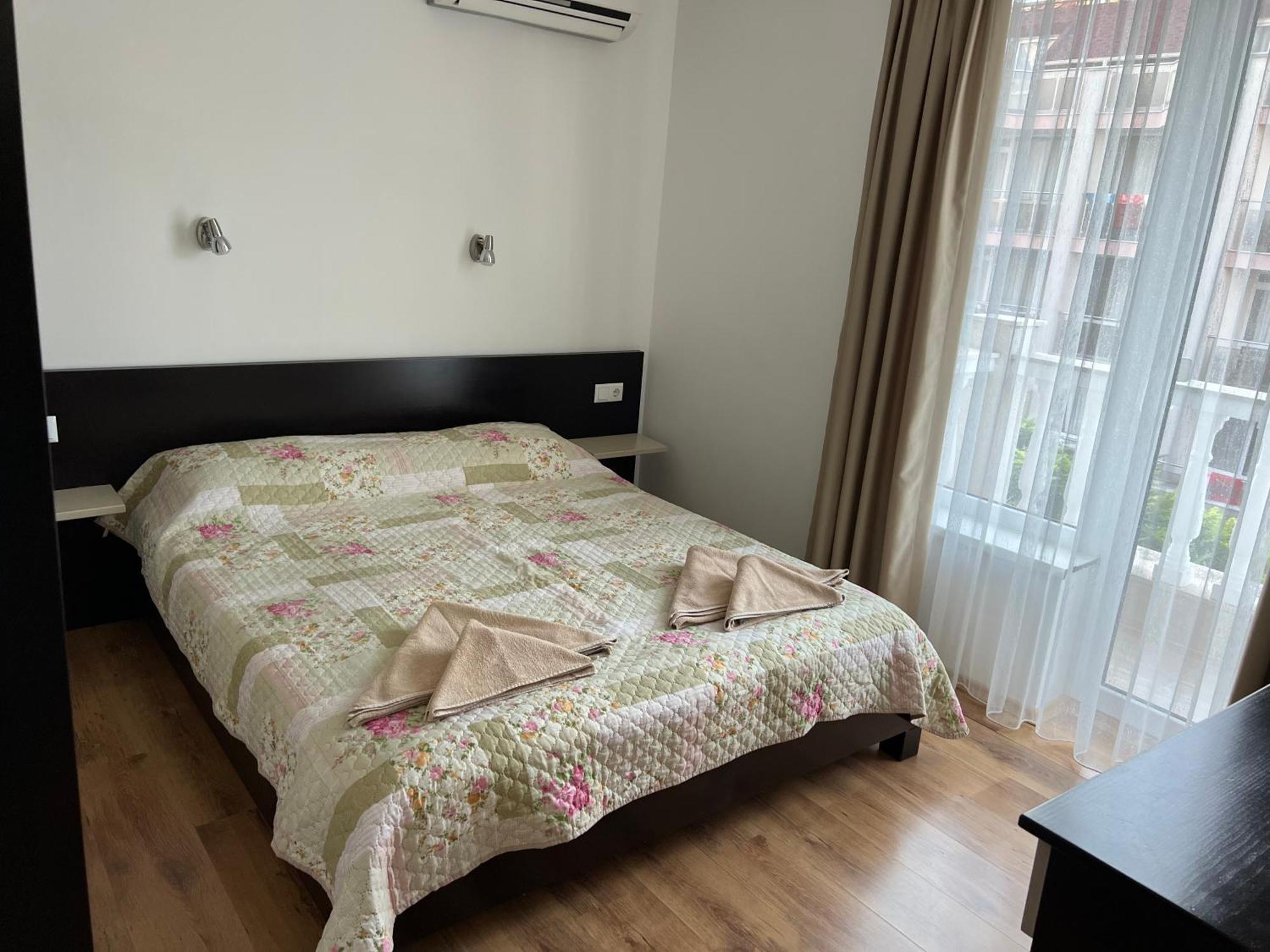 Antorini Apartments Sveti Vlas Luaran gambar
