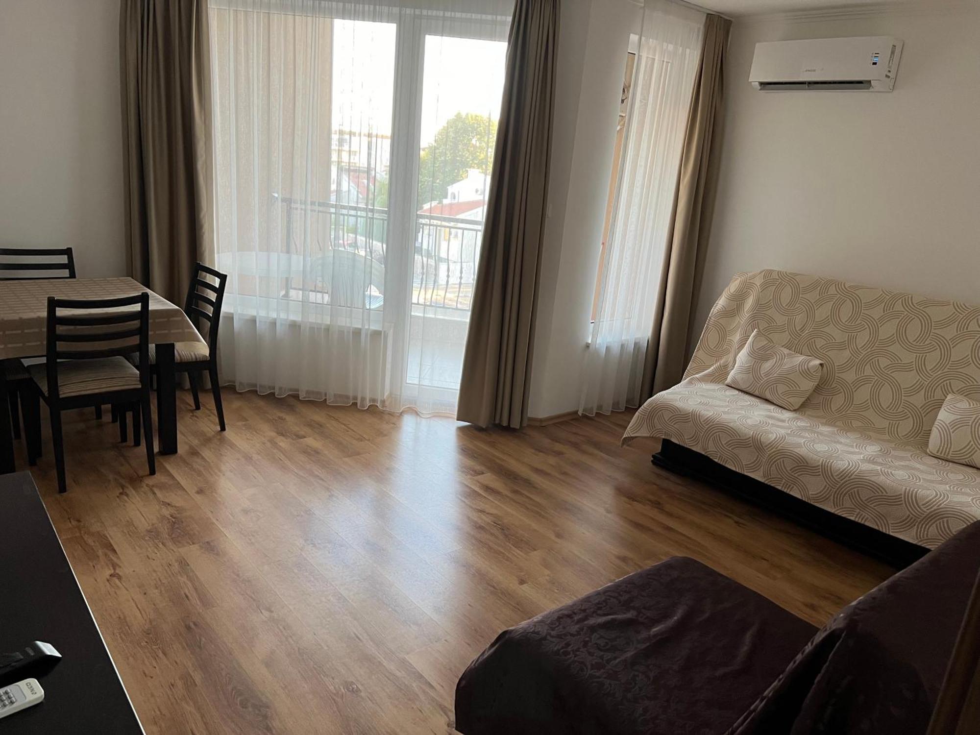 Antorini Apartments Sveti Vlas Luaran gambar